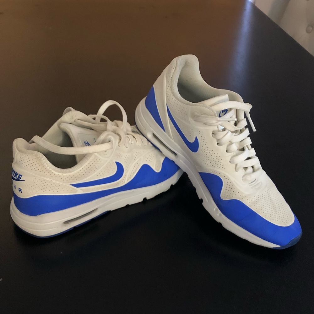 Women’s Nike Air Max